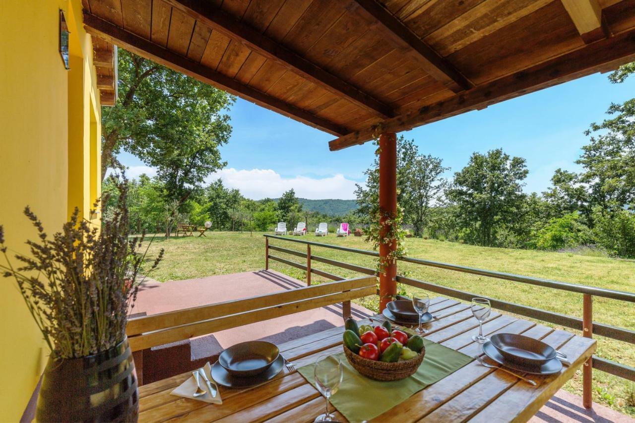 Vacation Home Latini Hum المظهر الخارجي الصورة